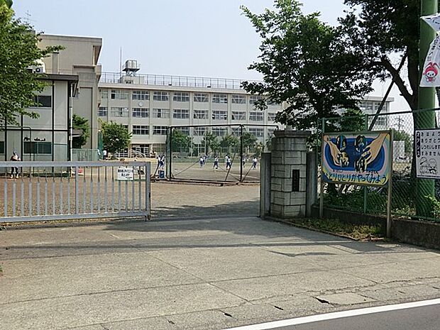 海老名市立有馬中学校(約2,400m・徒歩30分)