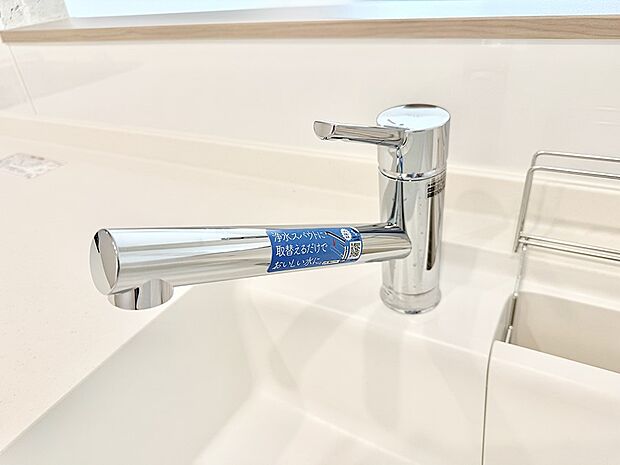 【浄水器】■清潔でおいしい水を手軽に供給してくれます