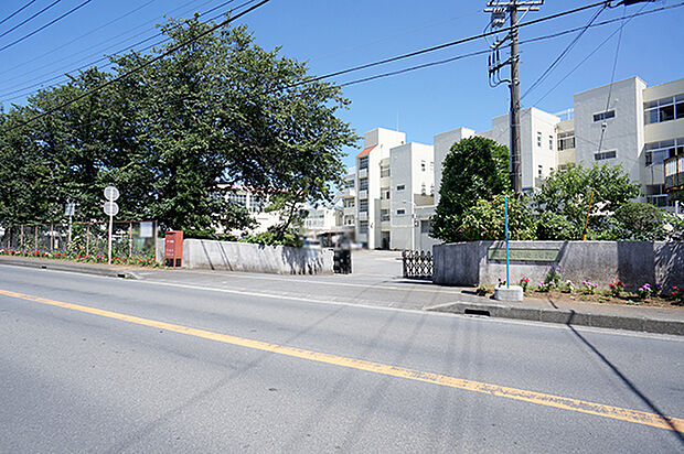 開成町立開成小学校(約350m・徒歩5分)