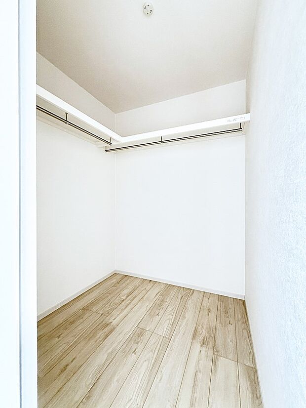 【その他内観】2号棟  ■プラスαの収納スペース  