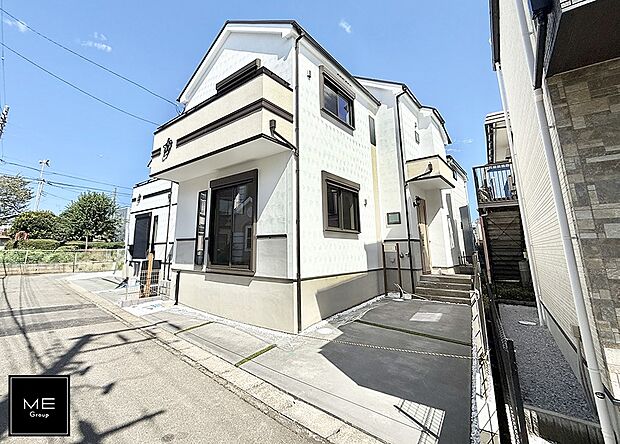 【現地外観写真】2号棟 ■暮らしを彩る充実した設備仕様が備わった住まい