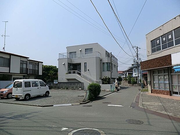 関野内科医院（約80m・徒歩1分）