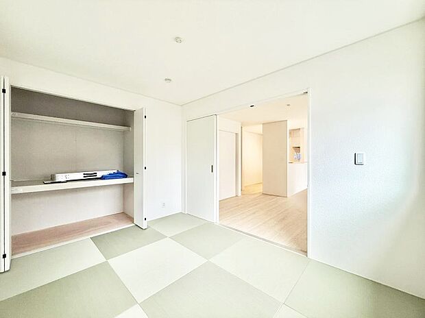 【リビング以外の居室】3号棟  ■清潔感あふれるお部屋で毎日を快適に過ごせます