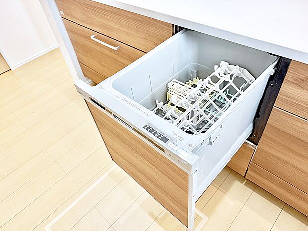 【食洗機】■食後の片づけも食洗器があれば時短に。ご家族との時間を増やせます