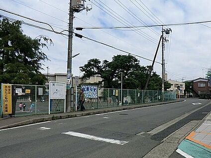 海老名市立柏ケ谷小学校 900m(12分)