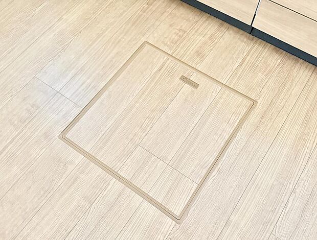 【床下収納】■隠れた収納スペースで家全体がスッキリ