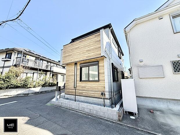 【現地外観写真】A号棟  ■家族みんなが笑顔で過ごせる、安心感のある住まい