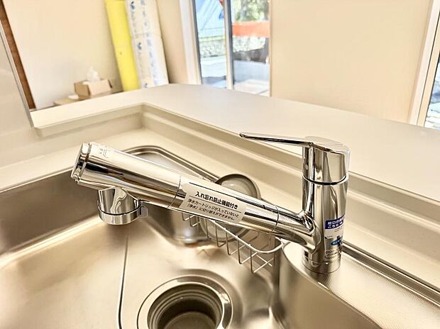 【浄水器】■清潔でおいしい水を手軽に供給してくれます