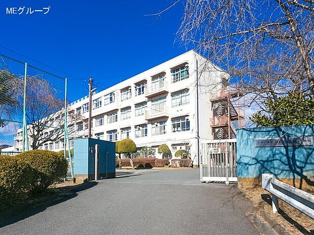 八王子市立館小中学校(約1,200m・徒歩15分)