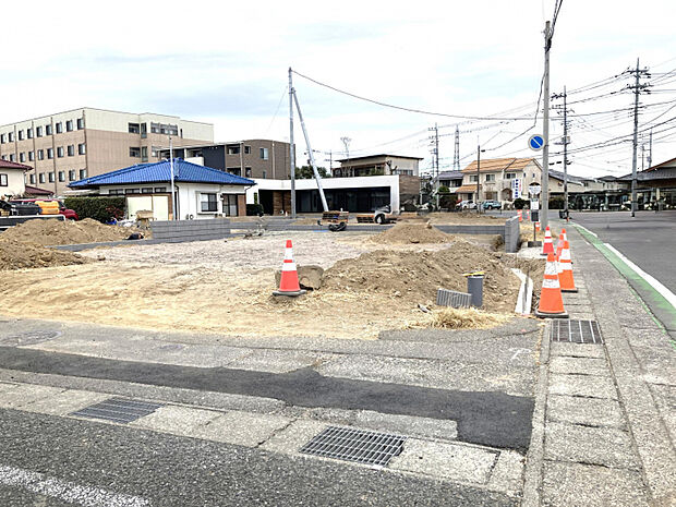 現地（12/20）　◎販売開始いたしました！1・4号棟は5月下旬、2・3号棟は7月下旬完成予定です！◎