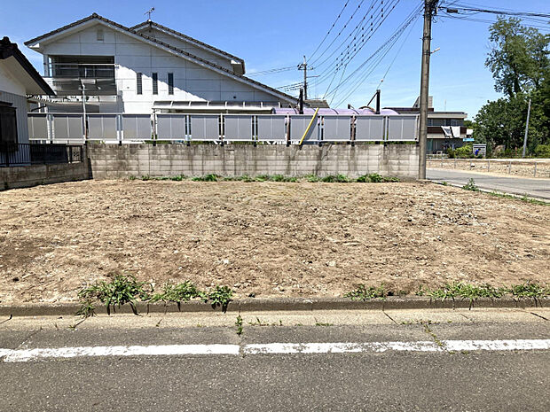 現地（5/17）　◎販売開始しました！この場所に、新しい住まいが誕生します！◎