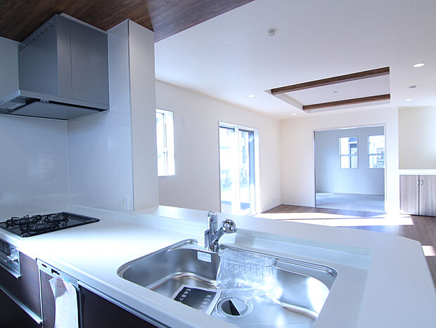 【【1号棟】】◎対面式キッチンなのでLDK全体が見渡せます！◎