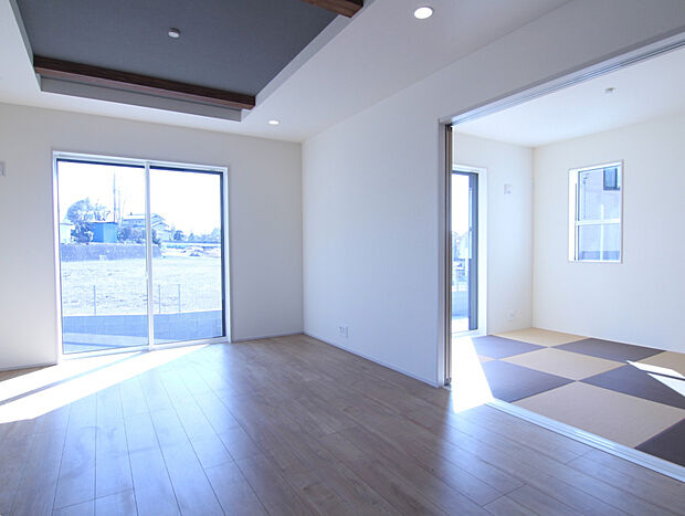 【【1号棟】】◎LDKは和室と続き間で、戸を開ければ広い空間として使えます!◎