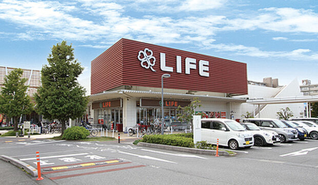 ライフ 吉川栄町店まで約320m~360m（徒歩約5分）