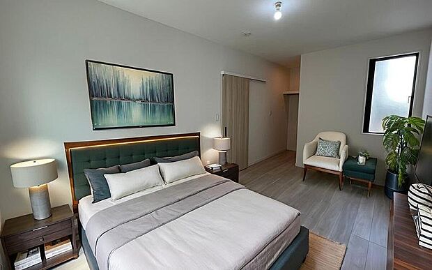 【 B棟　洋室】7.5帖の洋室はオープンタイプのウォークインクローゼット付き。収納力があり、空間をすっきり保ちながら快適に過ごせます。※実際の写真とCGを合成したものです