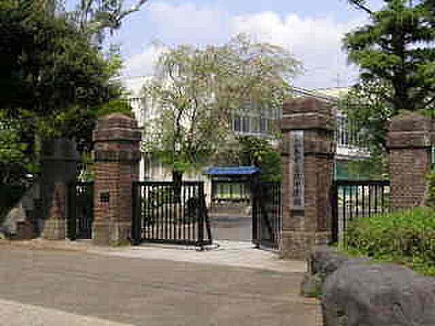 三島市立北中学校（約990m）