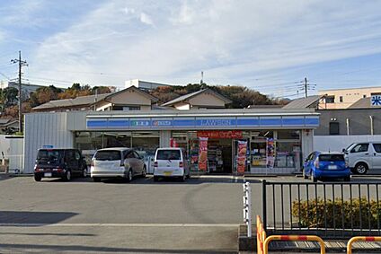 ローソン長泉南一色店 380ｍ(徒歩5分)