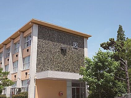 東栄小学校  （約1020m 徒歩13分）