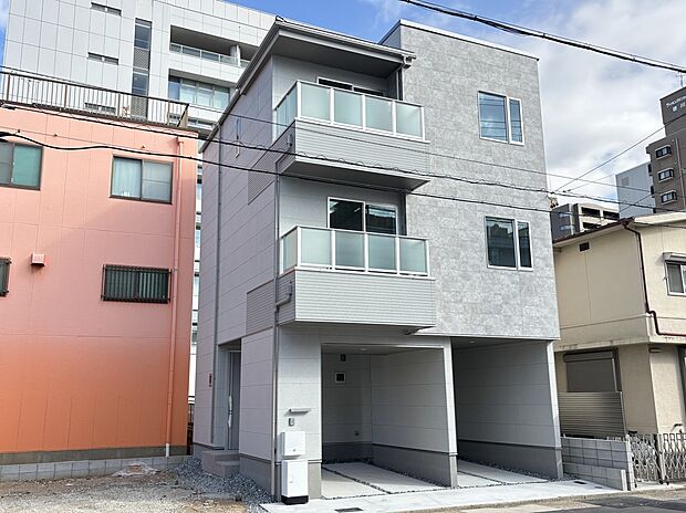 【【3号棟】】2台並列駐車可能可能