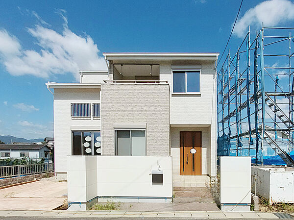 10号地ご見学可能です！
W断熱・蓄電池搭載・全館空調+DESICA HOME AIR搭載
