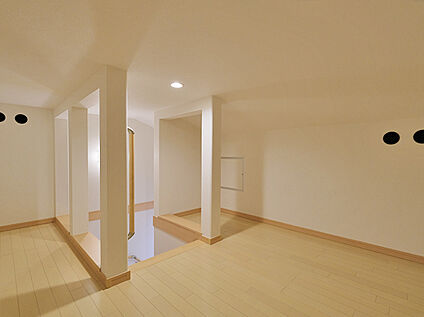 施工例　小屋裏収納