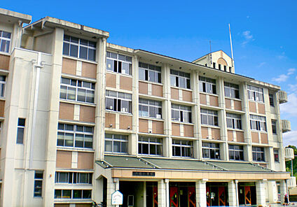 大石小学校 約880ｍ(徒歩11分)