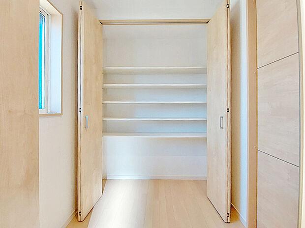 【当社施工例】玄関ホール収納