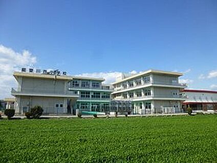 東近江市立能登川西小学校 約600m (徒歩8分)