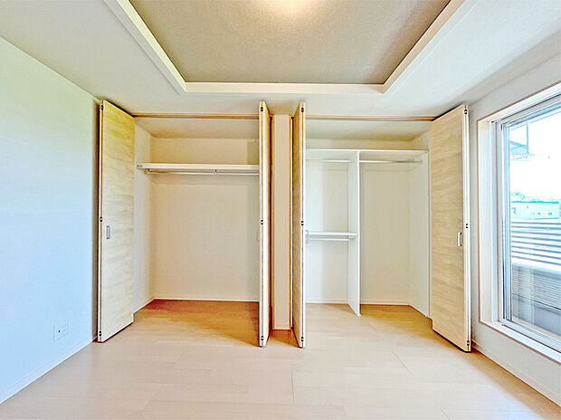 【3期2号地】洋室収納