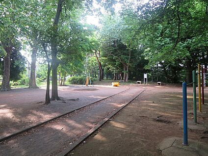 生田緑地南遊園 1500m