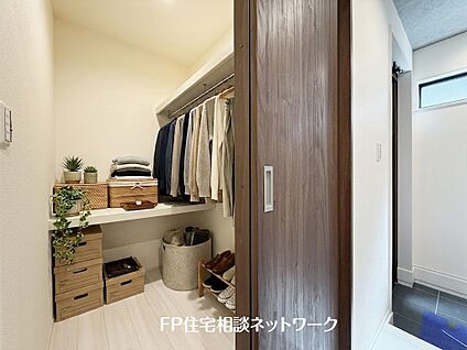 ウォークインクローゼット