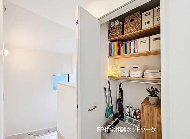 ■収納■本画像はAIがCGで家具作成しており、実際の現地に家具は設置されておりません。また、販売価格に家具、小物等は含まれておりません。