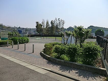 東有馬植木の里公園 1500m