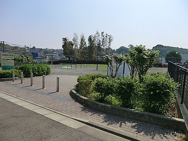 東有馬植木の里公園(約850m)