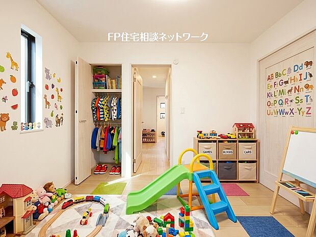 【洋室】■洋室■本画像はAIがCGで家具作成しており、実際の現地に家具は設置されておりません。また、販売価格に家具、小物等は含まれておりません。