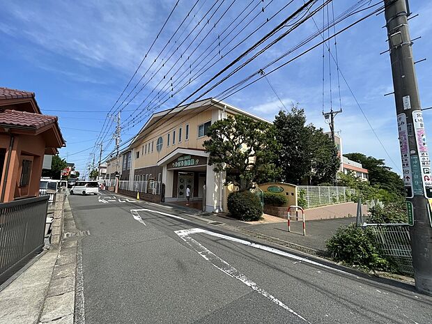 ひばり幼稚園(約1,600m・徒歩20分)