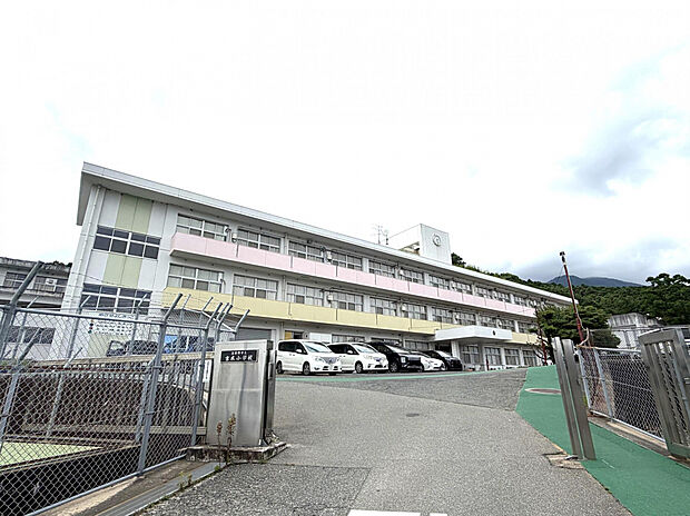 筑紫野市立吉木小学校（約1,276m）