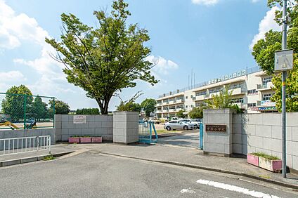 中居小学校 600m
