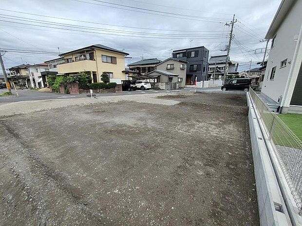 資料請求やご案内も即日対応いたします♪同じ施工例の物件見学や、完成イメージプレゼンテーションも承っております。どのような建物が建つか、間取りの広さは?など気になる点を一つ一つご説明させていただきます。