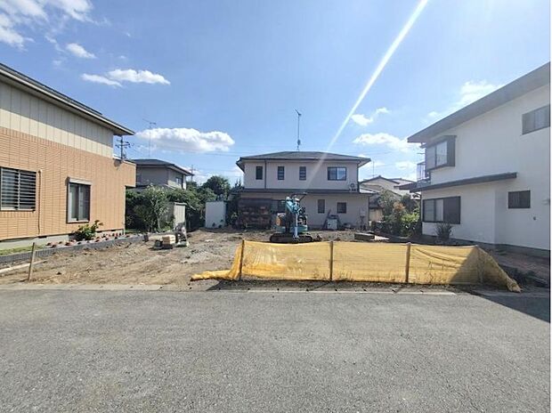 資料請求やご案内も即日対応いたします♪同じ施工例の物件見学や、完成イメージプレゼンテーションも承っております。どのような建物が建つか、間取りの広さは?など気になる点を一つ一つご説明させていただきます。