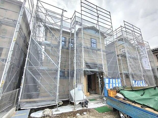 土日のご予約はもちろん、平日やお仕事のお時間に合わせてのご案内も実施しています。まずはお客様のご都合をお伺いさせて頂き、それに合う形で物件のご紹介をさせていただきます。お気軽にお問い合わせください。