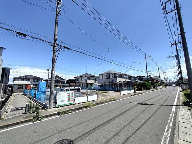 資料請求やご案内も即日対応いたします♪同じ施工例の物件見学や、完成イメージプレゼンテーションも承っております。どのような建物が建つか、間取りの広さは?など気になる点を一つ一つご説明させていただきます。