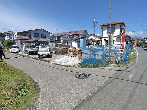 土日のご予約はもちろん、平日やお仕事のお時間に合わせてのご案内も実施しています。まずはお客様のご都合をお伺いさせて頂き、それに合う形で物件のご紹介をさせていただきます。お気軽にお問い合わせください。