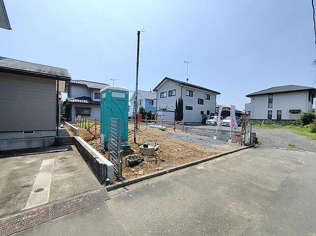 資料請求やご案内も即日対応いたします♪同じ施工例の物件見学や、完成イメージプレゼンテーションも承っております。どのような建物が建つか、間取りの広さは?など気になる点を一つ一つご説明させていただきます。