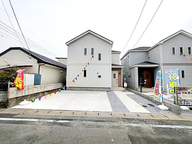 【現地外観写真】土日のご予約はもちろん、平日やお仕事のお時間に合わせての夜間のご案内も実施しています。まずはお客様のご都合をお伺いさせて頂き、それに合う形で物件のご紹介をさせていただきますお気軽にお問い合わせください