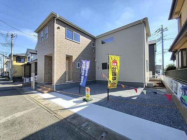 【現地外観写真】陽当りや通風性など各所に施された工夫で住みやすさを実現。部屋の大きさや周辺環境・街並など、資料には掲載していない情報が現地にはたくさんございます。是非ご確認下さい。ご連絡お待ちしております。