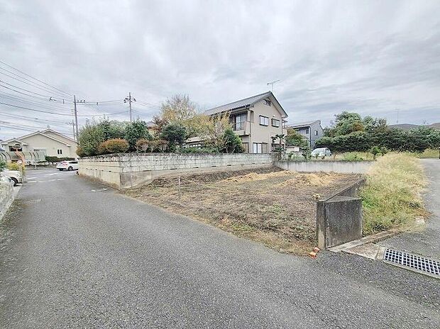 【前面道路含む現地写真】インターネット未公開情報含め飯田グループ直営販売窓口ならではのご提案をさせていただきます。お客様のご希望をもとに市場に流通するすべての物件情報から抽出し、ご紹介＆ご案内いたしております。