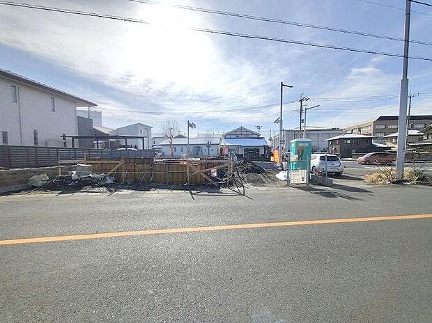 【前面道路含む現地写真】インターネット未公開情報含め飯田グループ直営販売窓口ならではのご提案をさせていただきます。お客様のご希望をもとに市場に流通するすべての物件情報から抽出し、ご紹介&ご案内いたしております。
