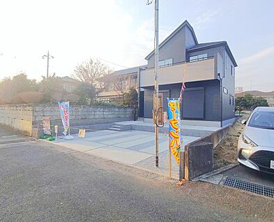 【類似外観同仕様】
