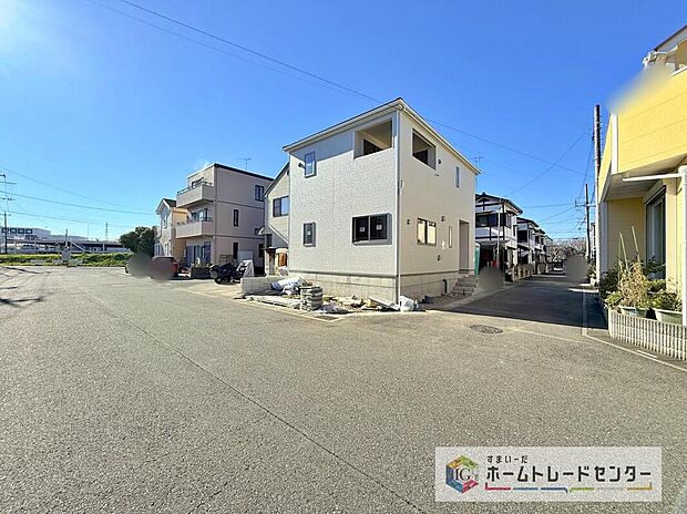 土日のご予約はもちろん、平日やお仕事のお時間に合わせてのご案内も実施しています。まずはお客様のご都合をお伺いさせて頂き、それに合う形で物件のご紹介をさせていただきます。お気軽にお問い合わせください。